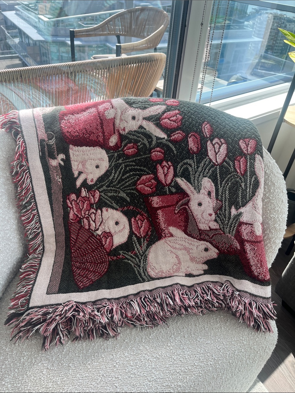 Bunny & Tulip Woven Throw Blanket - Pink/Green